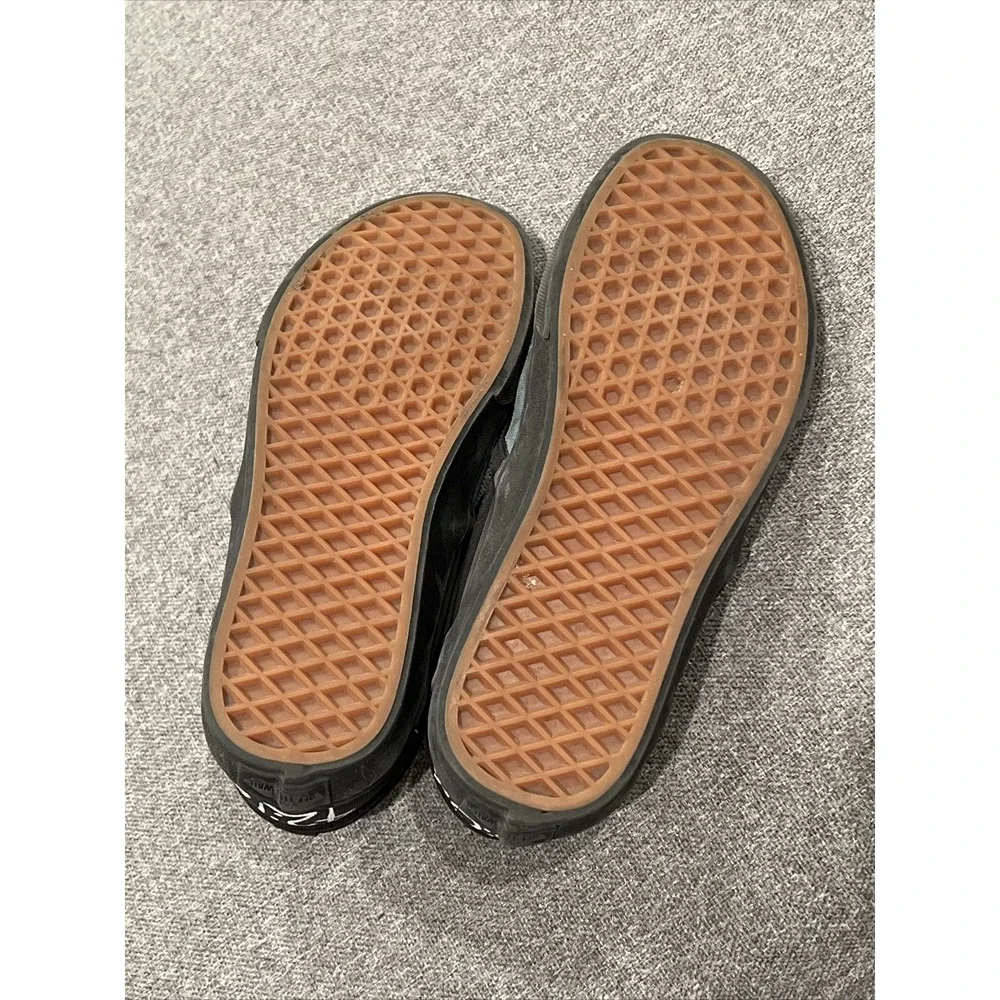Halloween donnie darko vans Slip On Mens shoes Size 6.5 Great Condition